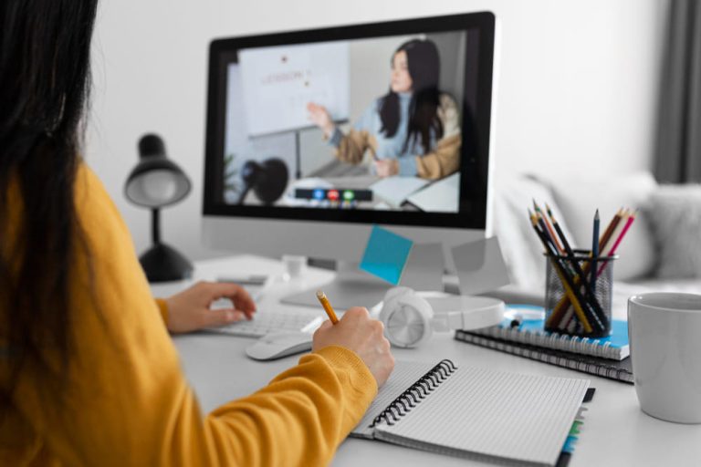 La formación online se apoya en las nuevas tecnologías para brindar la mejor experiencia al usuario
